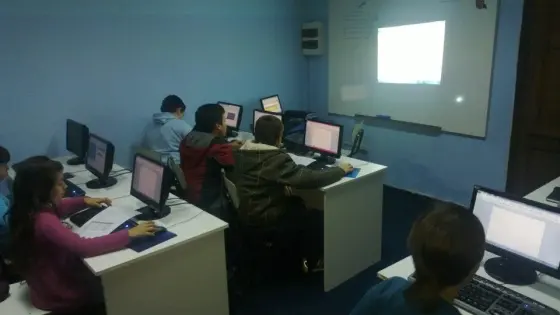 299978_373367739424909_158868751_n